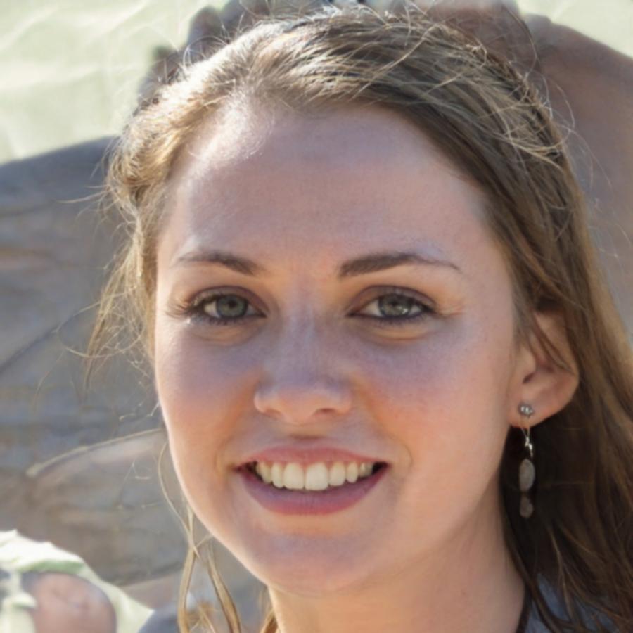 Leiterin des Analyse-Teams Frieda Meißner bei der Arbeit